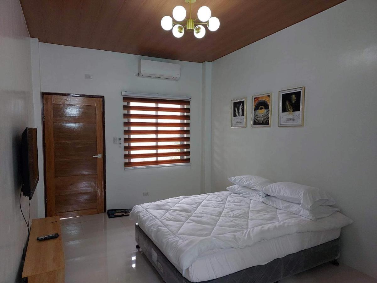 לוס באנוס Flb Apartelle Los Banos מראה חיצוני תמונה