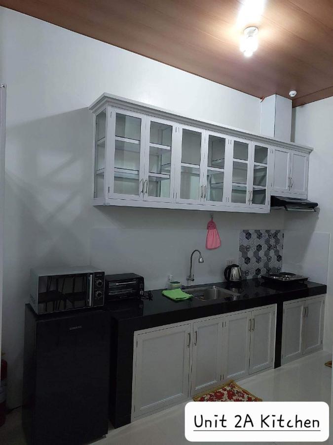 לוס באנוס Flb Apartelle Los Banos מראה חיצוני תמונה