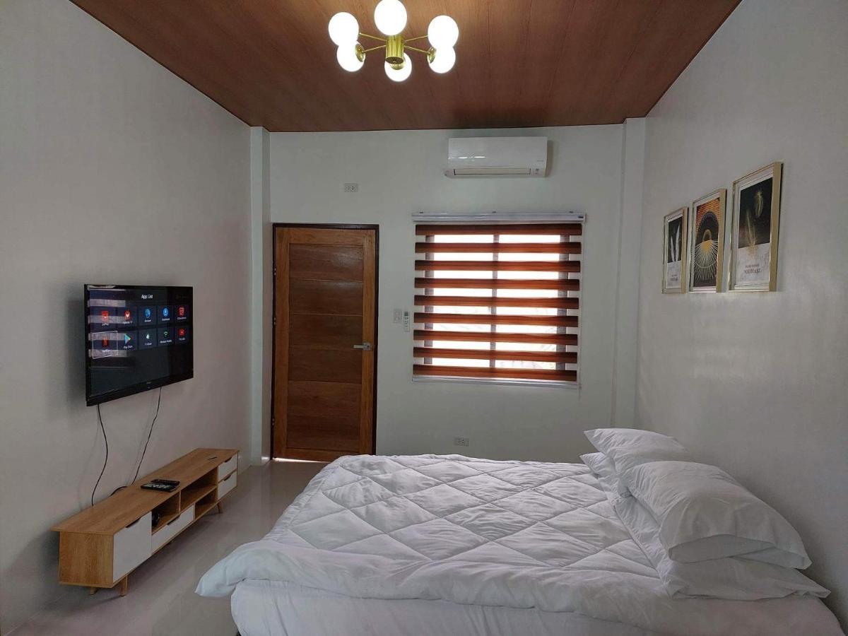 לוס באנוס Flb Apartelle Los Banos מראה חיצוני תמונה